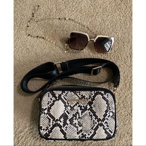 Quay Australia camera bag